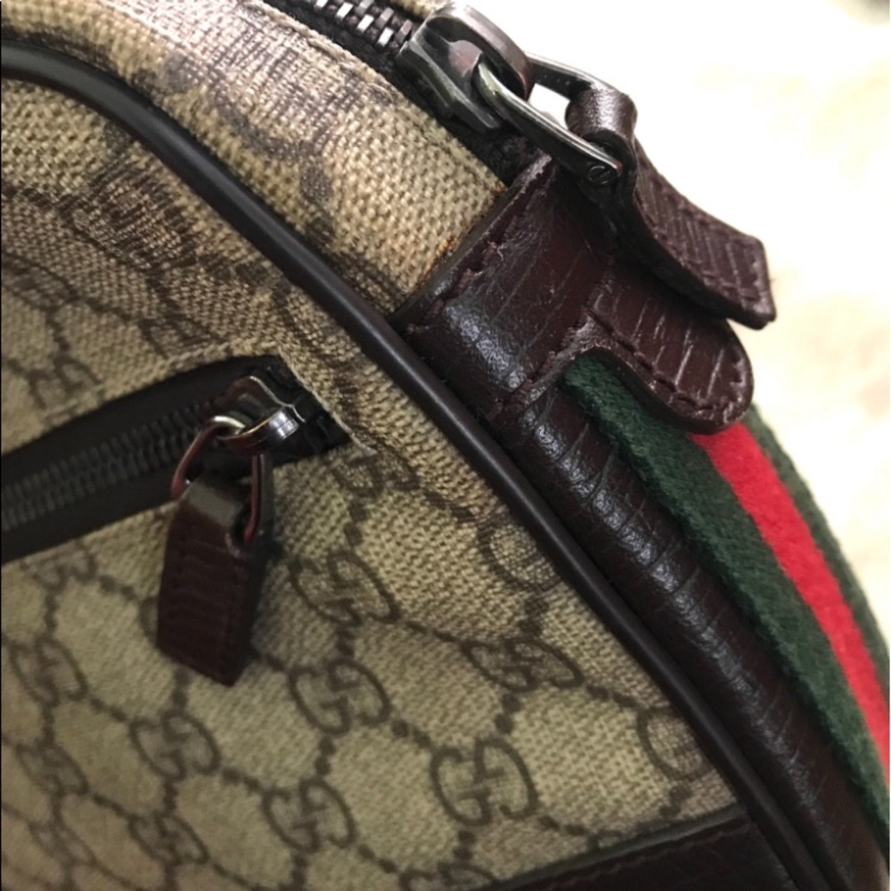 👑✅PRICE FIRM✅ AUTHENTIC Gucci Web Clutch - Picture 10 of 17